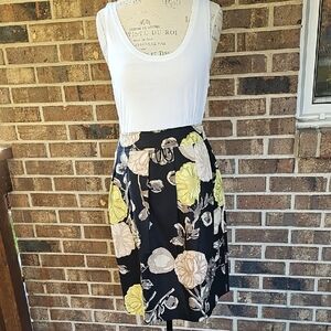 Moschino floral skirt sz 10